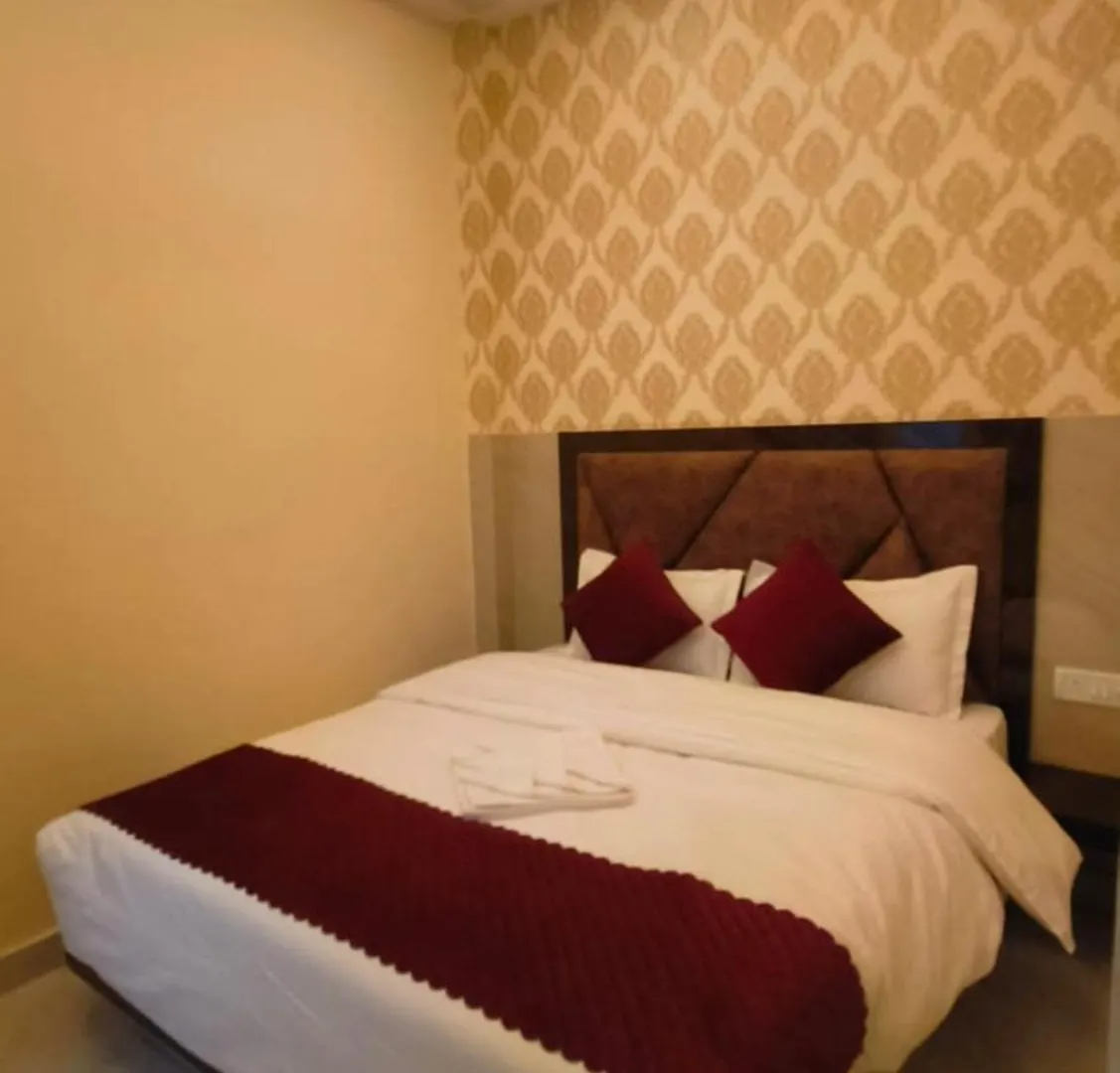 Hotel Prakash Residency Varanasi Near Kashi Vishwanath Temple 700M India