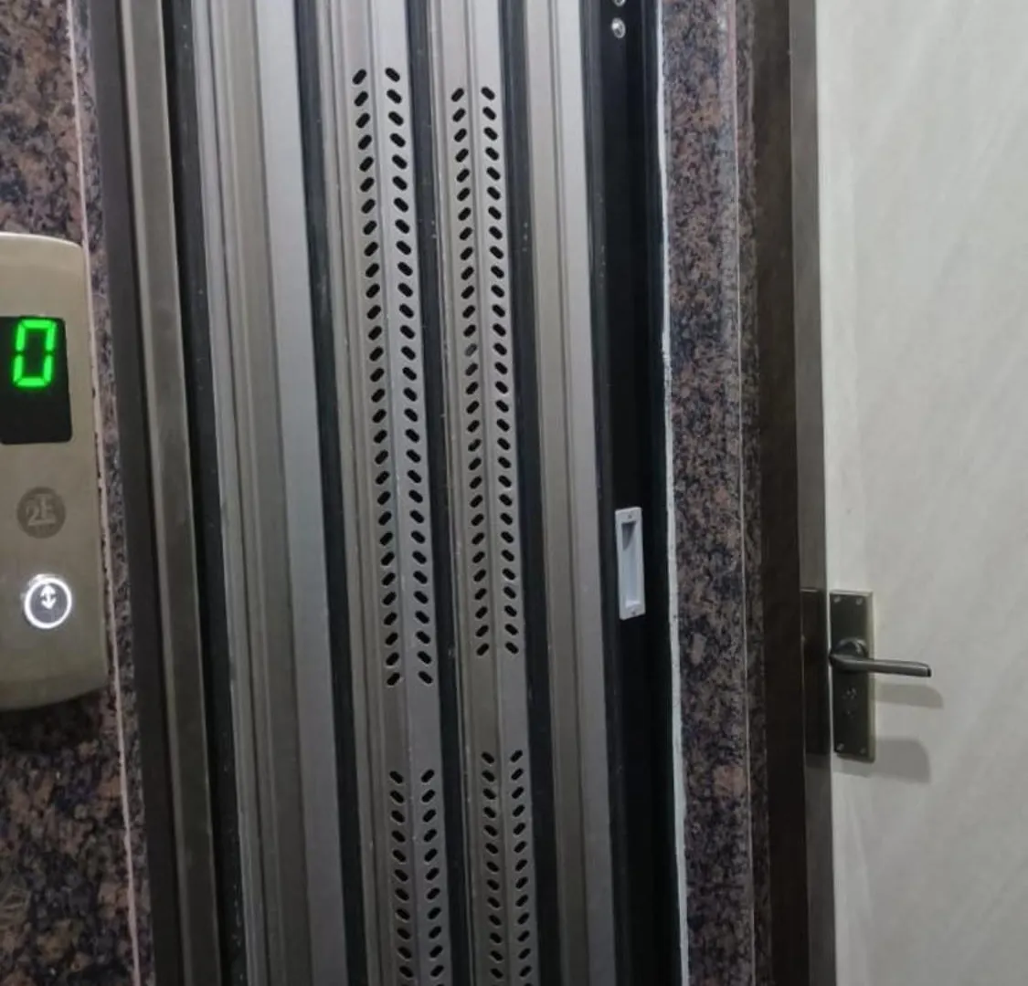 Hotel Prakash Residency Varanasi Near Kashi Vishwanath Temple 700M